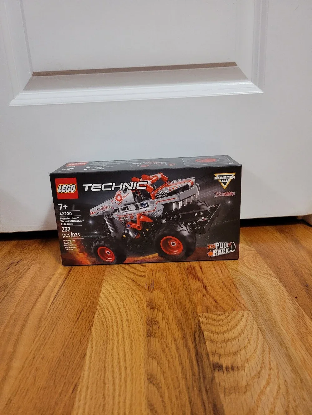 NIB LEGO Technic Monster Jam ThunderROARus Pull-Back Truck 42200